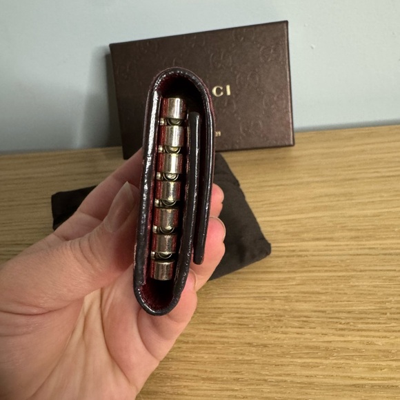 Authentic Gucci key case - Picture 3 of 11